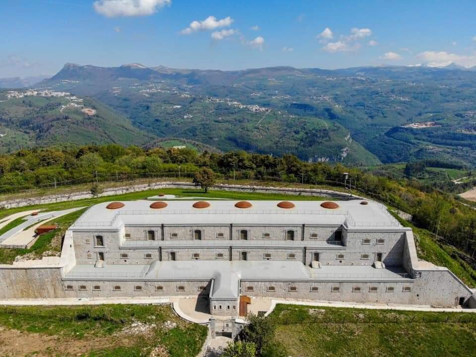 Forte Monte Tesoro Sant'Anna d'Alfaedo Corrubio