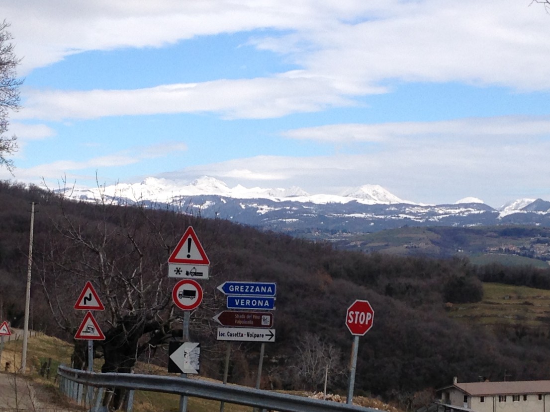 Panorami sul Gruppo del Carega  da Strada Montecchio - Grezzana