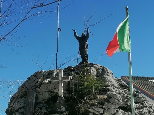 Monumento ai caduti a san Valentino Cimitero Monumento ai caduti a san Valentino Cimitero